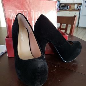 Delicacy velvet heels